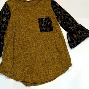 Stylish Mustard Long Sleeve Top with Leopard Accents